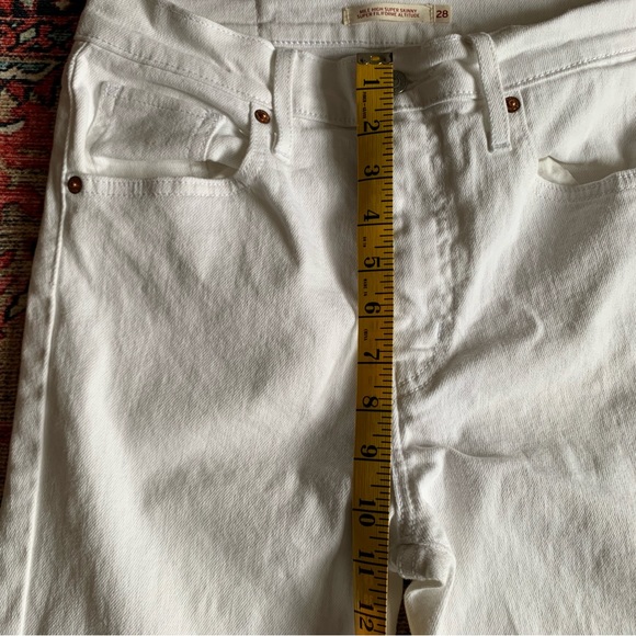 Levi’s white jeans sz 28 - Picture 5 of 13